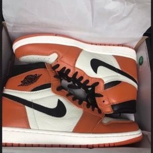 Reverse shattered backboards